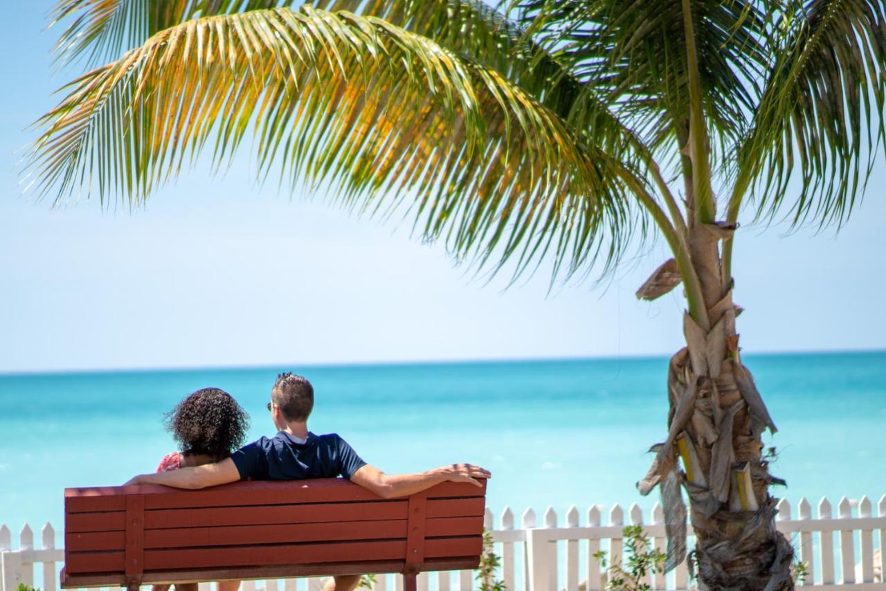 Antigua Village Beach Resort Dickenson Bay Buitenkant foto